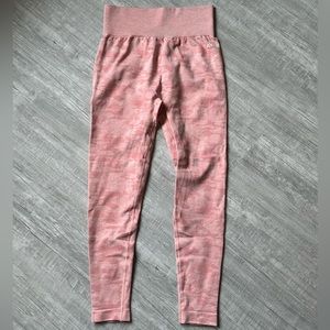Aybl Camo Seamless Leggings/Pink/Size Small